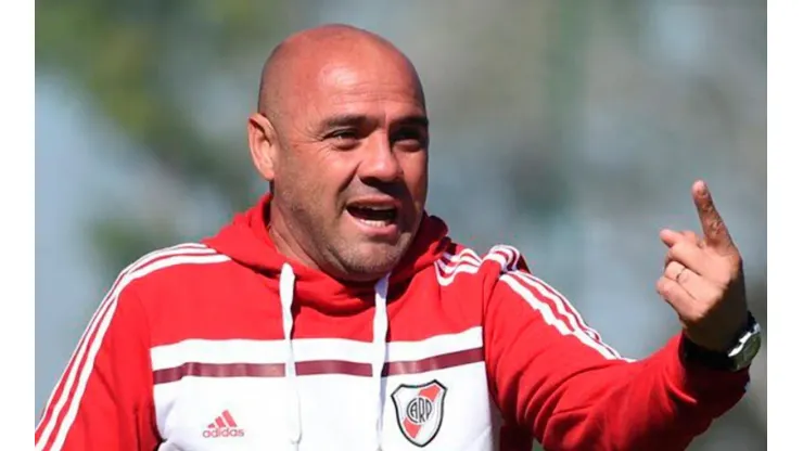 Luigi Villalba no dudó sobre una joya de River: “Puede reemplazar a Scocco”