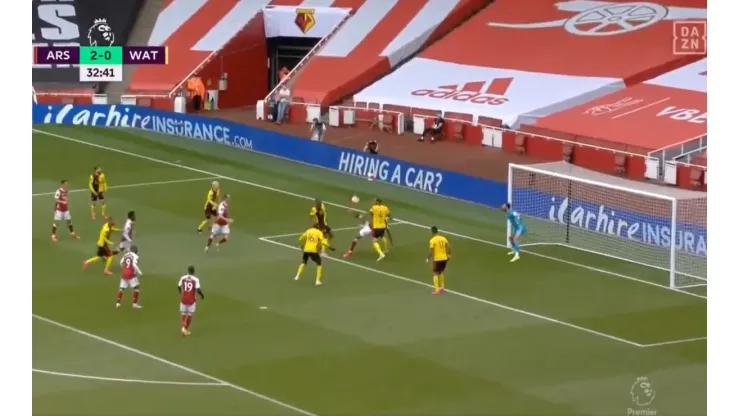 Cierren todo: Aubameyang dominó la pelota en modo Dios y clavó un golazo de chilena