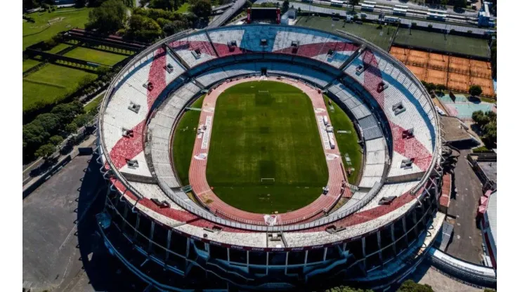 Mientras juegue sin público, River podría no hacer de local en el Monumental