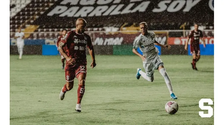 Saprissa vs. Limón | Foto: Twitter @SaprissaOficial
