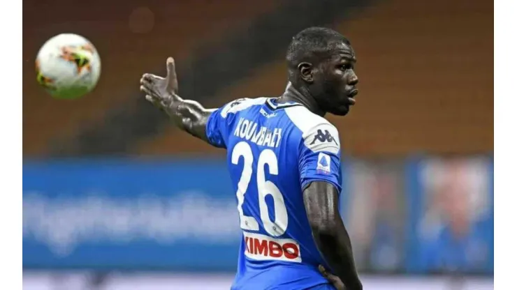 Antes de ir por Messi, City gastaría una fortuna por Koulibaly