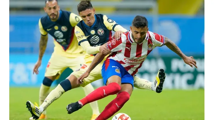 El Clásico Nacional no tuvo la audiencia esperada pese a no haber afición en el estadio. (Cortesía: Liga MX / IMAGO 7)
