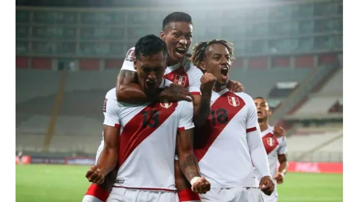 Perú perdió 4-2 contra Brasil en el Estadio Nacional de Lima.
