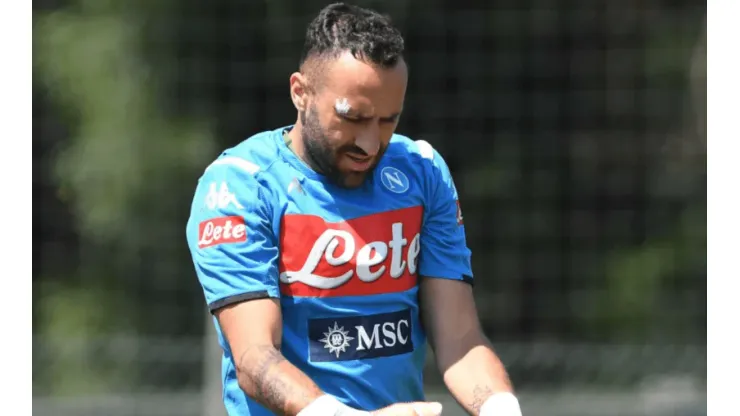 ¿Y la lesión? David Ospina llegó a Napoli y será titular contra el Milan