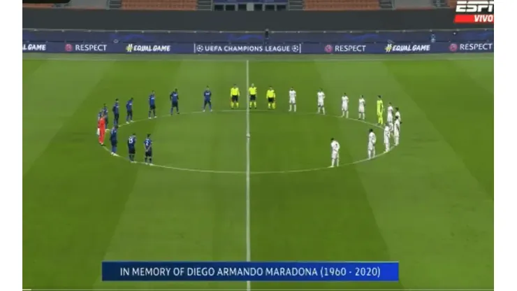 Foto del minuto de silencio entre Real Madrid y Inter.
