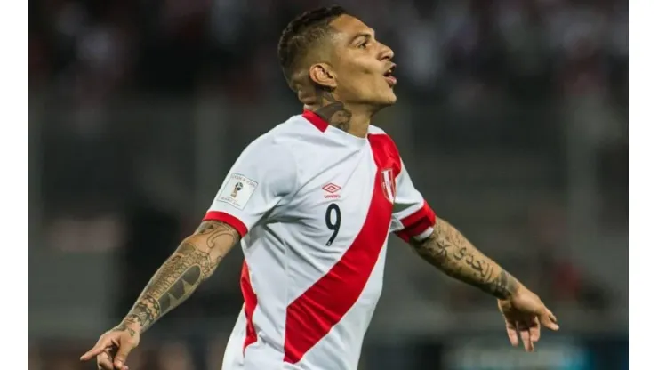 Paolo Guerrero usó su cuenta de Instagram para dedicar mensaje a Maradona.
