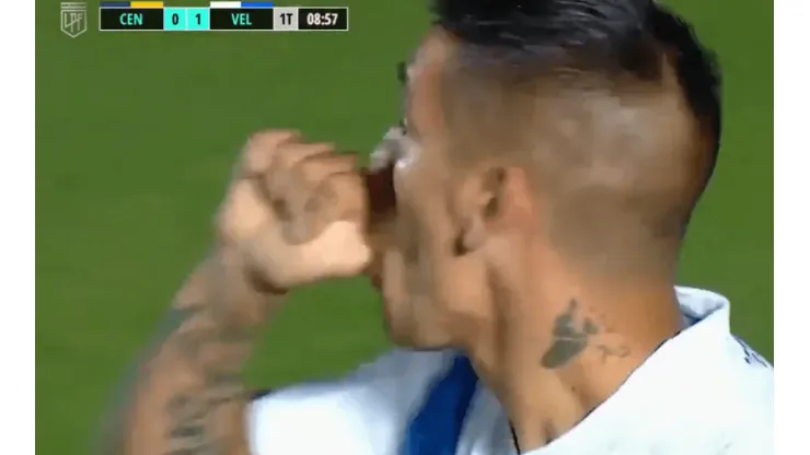 Video: Centurión metió un gol y se lo dedicó a su futura hija