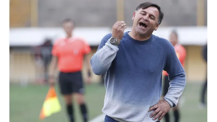 Carlos Bustos será el entrenador de Alianza Lima en la Liga 2.
