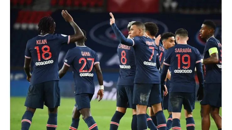 Con un golazo, Mbappé selló la victoria del PSG ante Nimes