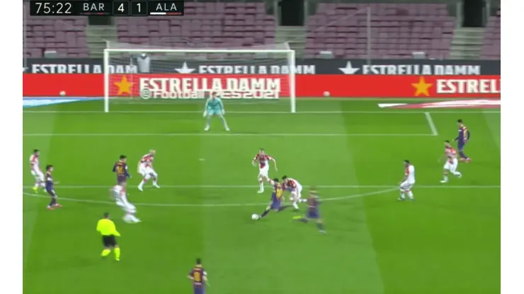 El hombre que hacía fácil lo difícil: terrible golazo de Messi para el 4 a 1 del Barca