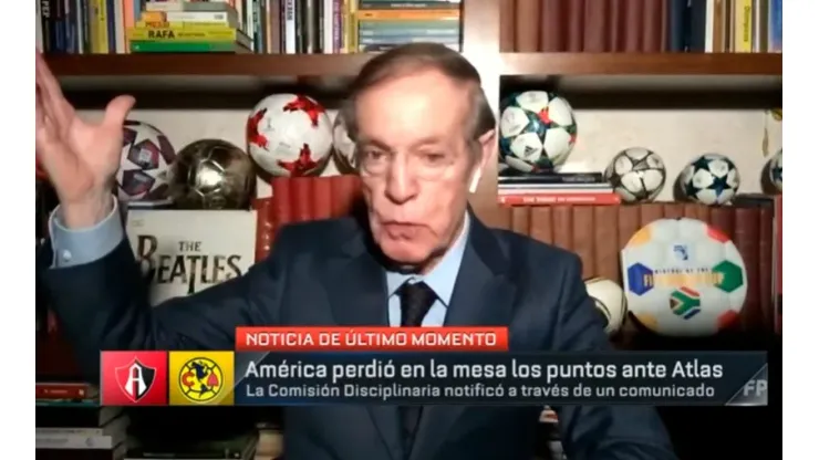 José Ramón Fernández no podía creer que América fuera castigado por la FMF.
