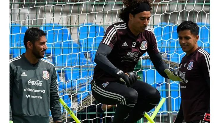 Guillermo Ochoa es el único portero que tiene su lugar seguro en la Selección mexicana.
