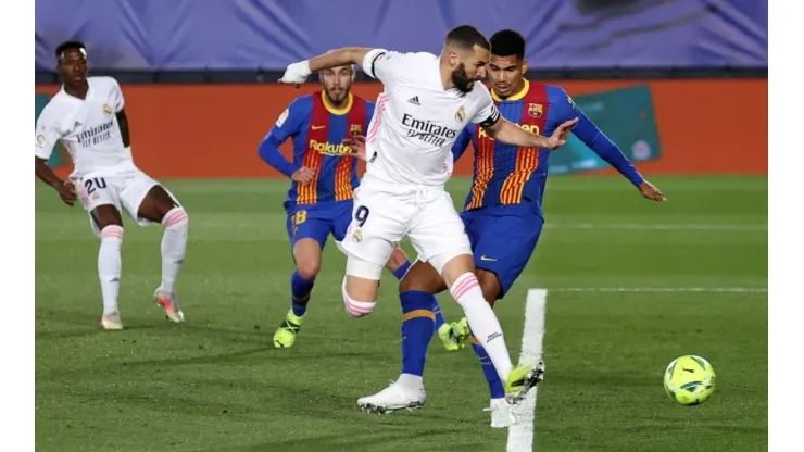 ¡Para abrir el Clásico! El golazo de taco de Benzema contra Barcelona