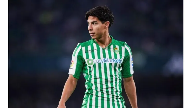 Diego Lainez vio minutos en el empate entre Real Betis y Valencia