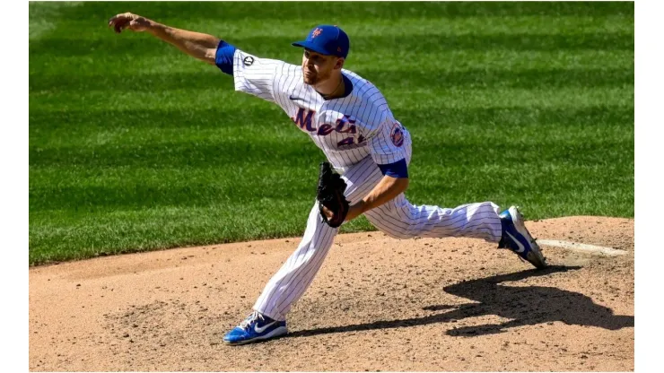 Apenas en el primer inning, deGrom lanzó 10 pitcheos sobre las 100 millas (Getty Images)
