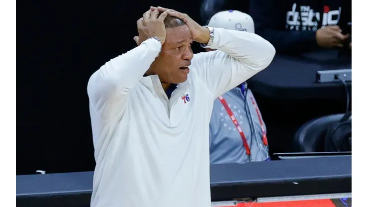 Doc Rivers falló en los ajustes del partido. (Foto: Getty)
