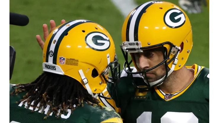 Aaron Rodgers y Davante Adams.
