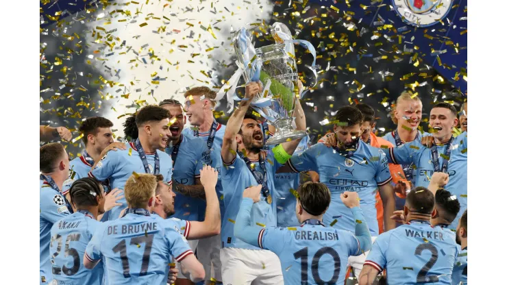 ISTANBUL, TURKEY - JUNE 10: Ilkay Guendogan of Manchester City lifts the UEFA Champions League trophy after the team's victory during the UEFA Champions League 2022/23 final match between FC Internazionale and Manchester City FC at Atatuerk Olympic Stadium on June 10, 2023 in Istanbul, Turkey. (Photo by David Ramos/Getty Images)
