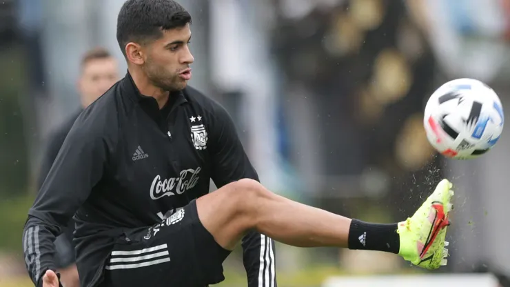 El Cuti Romero no perdona ni en los entrenamientos (Photo by Daniel Jayo/Getty Images)
