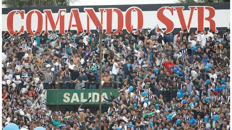 Comando Sur defiende a Hernán Barcos.
