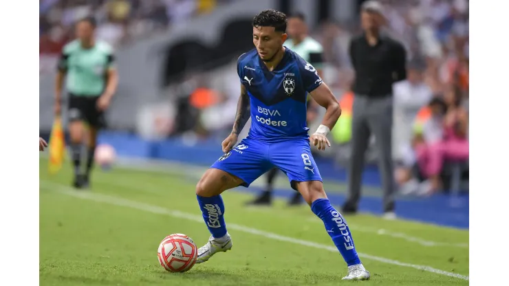 MONTERREY, MEXICO - JULY 09: Joao Rojas of Monterrey drives the ball  during the 2nd round match between Monterrey and America as part of the Torneo Apertura 2022 Liga MX at BBVA Stadium on July 09, 2022 in Monterrey, Mexico. (Photo by Azael Rodriguez/Getty Images)
