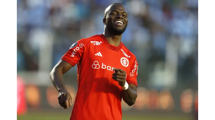 LA PAZ, BOLIVIA - AUGUST 22: Enner Valencia of Internacional celebrates after scoring the team's first goal during a Copa CONMEBOL Libertadores 2022 quarterfinal first leg match between Bolivar and Internacional at Hernando Siles Stadium on August 22, 2023 in La Paz, Bolivia. (Photo by Gaston Brito Miserocchi/Getty Images)
