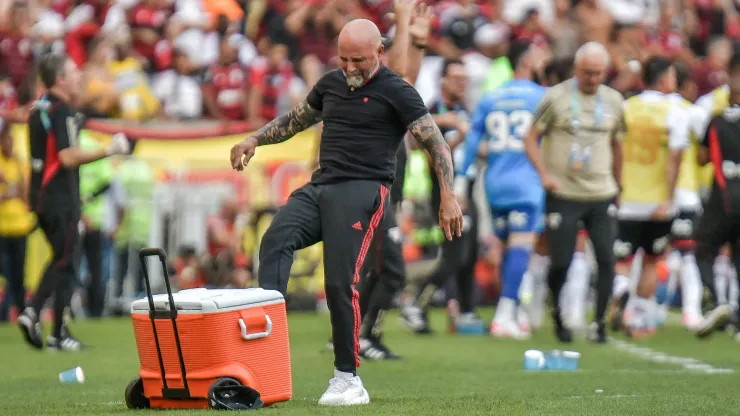 Sampaoli tiene dos duelos claves para su futuro en el 'Mengao'.
