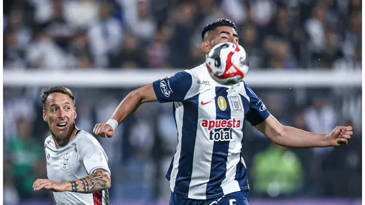 Carlos Zambrano preocupado por la situación de Alianza Lima en el Torneo Clausura