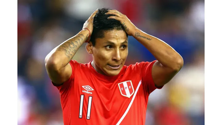 FOXBORO, MA - JUNE 12:  Raul Ruidiaz #11 of Peru reacts in the second half against Brazil during a 2016 Copa America Centenario Group B match at Gillette Stadium on June 12, 2016 in Foxboro, Massachusetts.  (Photo by Tim Bradbury/Getty Images)
