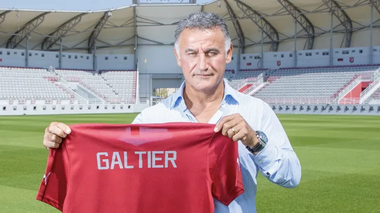 Galtier firma para su primera experiencia entrenando fuera de Francia.
