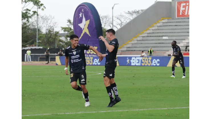 Guayaquil, domingo 22 de octubre del 2023<br />
En el estadio Christian Benitez, Guayaquil City se enfrenta a Independiente del Valle por la 11 fecha de la segunda etapa de la LigaPro Bet593.<br />
Fotos:César Muñoz/API
