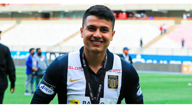 Jairo Concha y Universitario.
