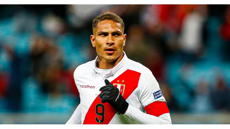 Paolo Guerrero y Perú.
