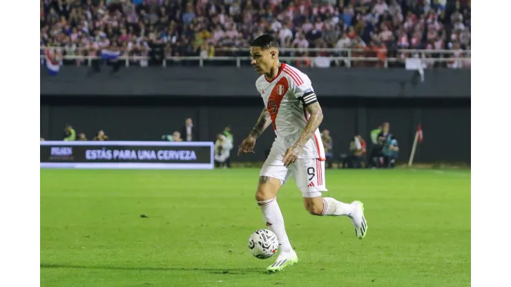 Paolo Guerrero recibe oferta de César Vallejo y tendría sueldo millonario