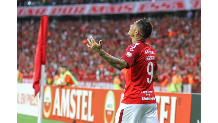 Paolo Guerrero y Alianza Lima
