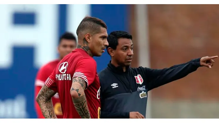 Paolo Guerrero y Nolberto Solano.
