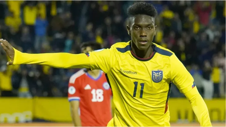 Allen Obando casi marca su primer gol con la Selección de Ecuador