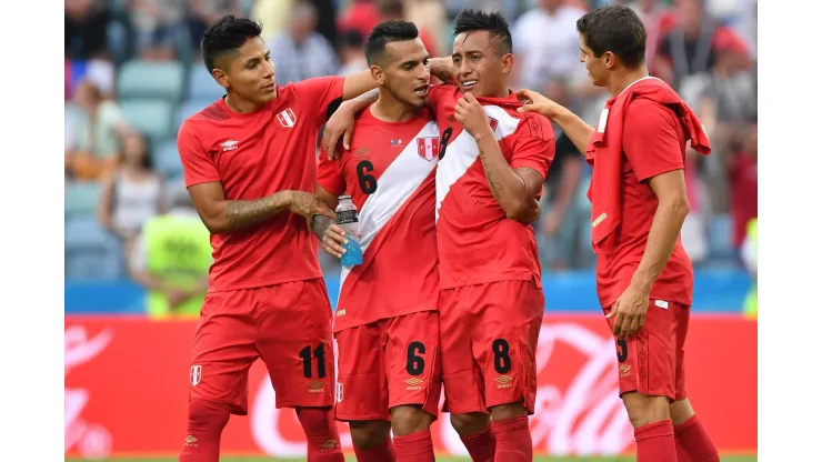 Selección Peruana y Raúl Ruidíaz
