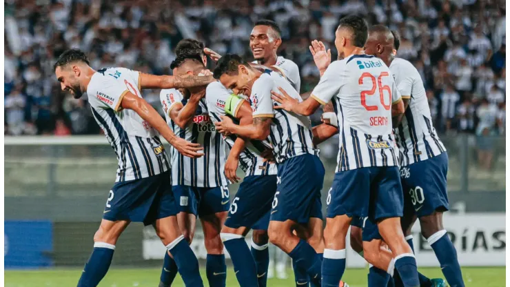 Alianza Lima y su once titular contra Fluminense
