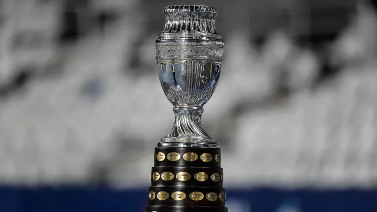 El anhelado trofeo de la Copa América.
