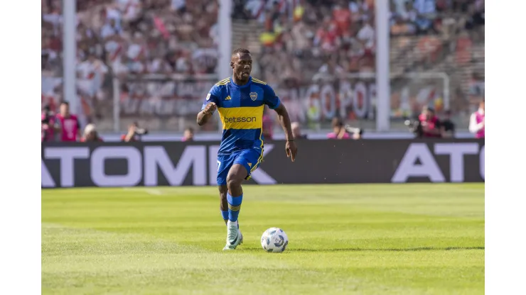 Luis Advíncula y su posible retiro
