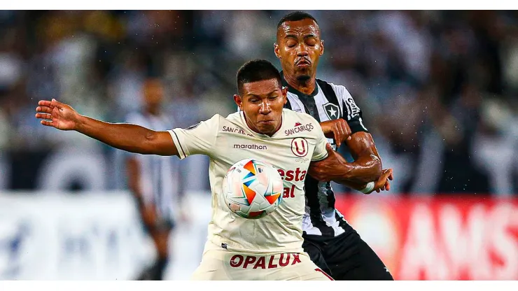 Universitario vs. Botafogo por Copa Libertadores.
