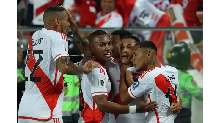 Cómo es la camiseta titular y suplente de la Selección Perú
