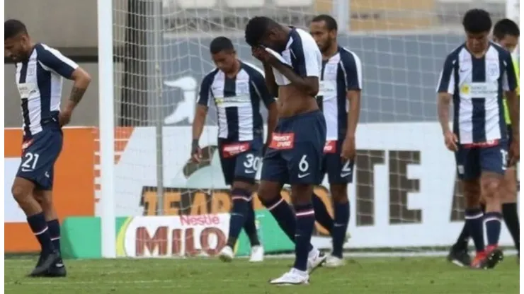 Envió a segunda división a Alianza Lima
