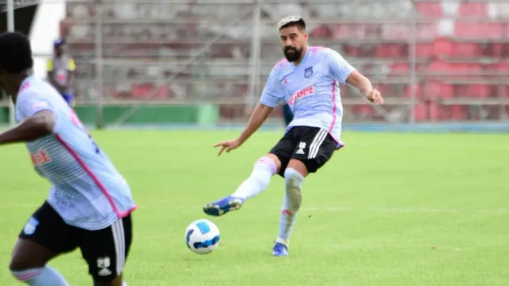 El volante le dio un palo a Emelec
