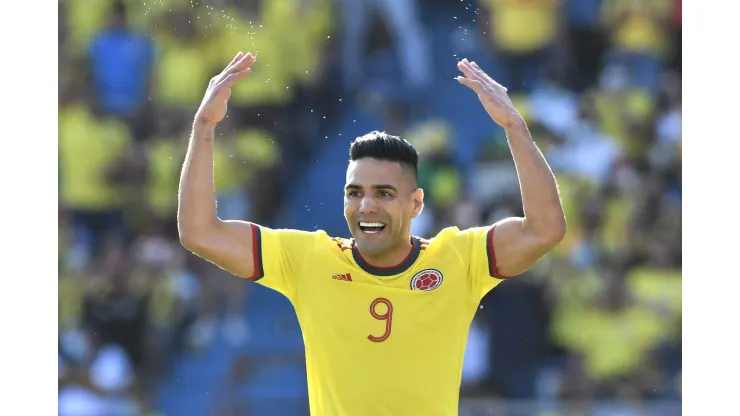 BARRANQUILLA, COLOMBIA - JANUARY 28: Radamel Falcao of Colombia reacts  during a match between Colombia and Peru as part of FIFA World Cup Qatar 2022 Qualifiers at Roberto Melendez Metropolitan Stadium on January 28, 2022 in Barranquilla, Colombia. (Photo by Gabriel Aponte/Getty Images)
