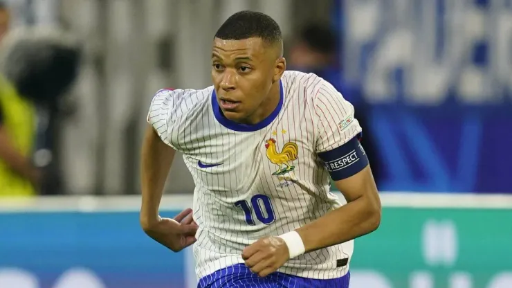 ¿Estará Mbappé desde el arranque? La duda de la selección francesa ante Polonia.
