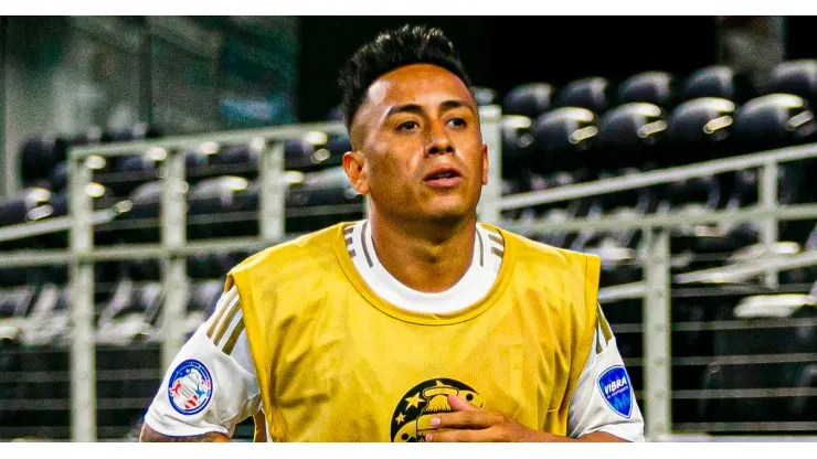 Christian Cueva jugando para Perú.
