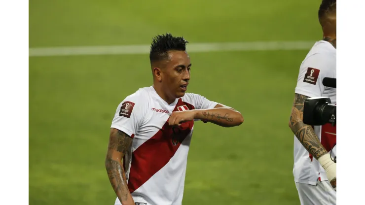 Dos clubes de la Liga 1 van por Christian Cueva
