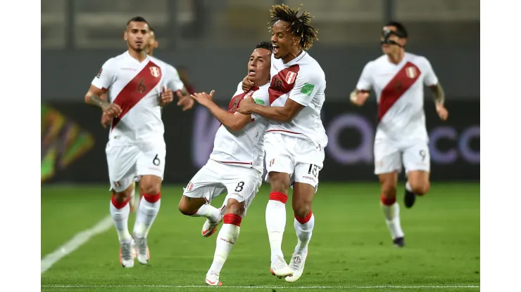 André Carrillo y Christian Cueva no siguen más
